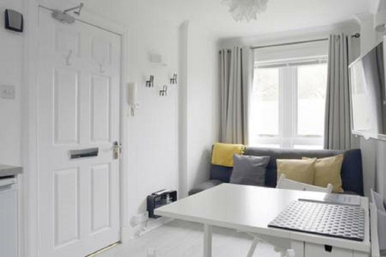 Апартаменты Park View Studio Walking Distance To Royal Mile Эдинбург Экстерьер фото